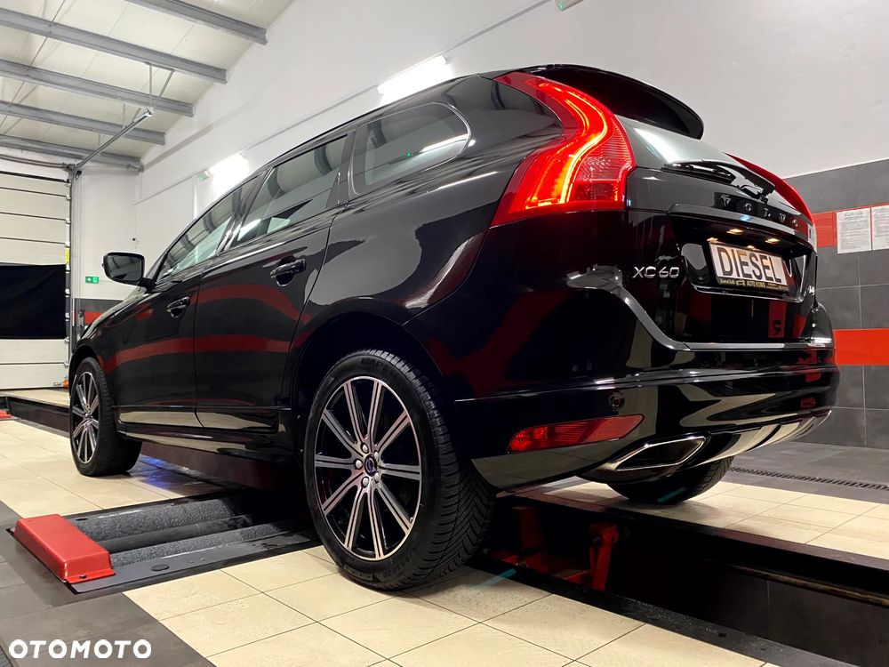 Volvo XC 60 D4 AWD Geartronic Summum - 9