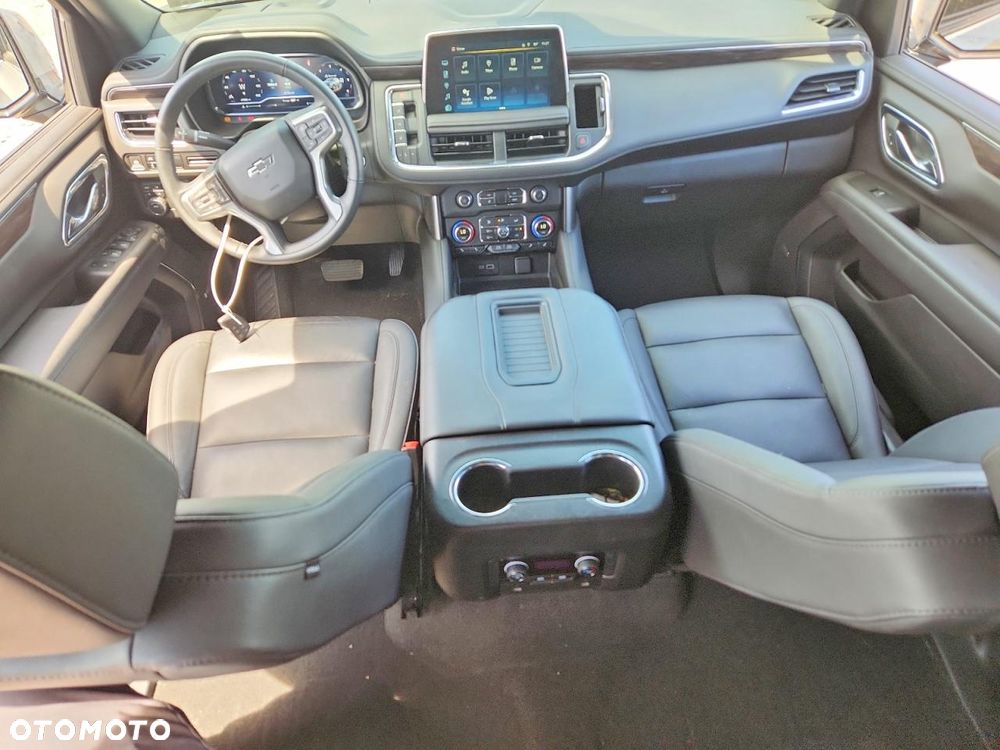 Chevrolet Suburban - 9