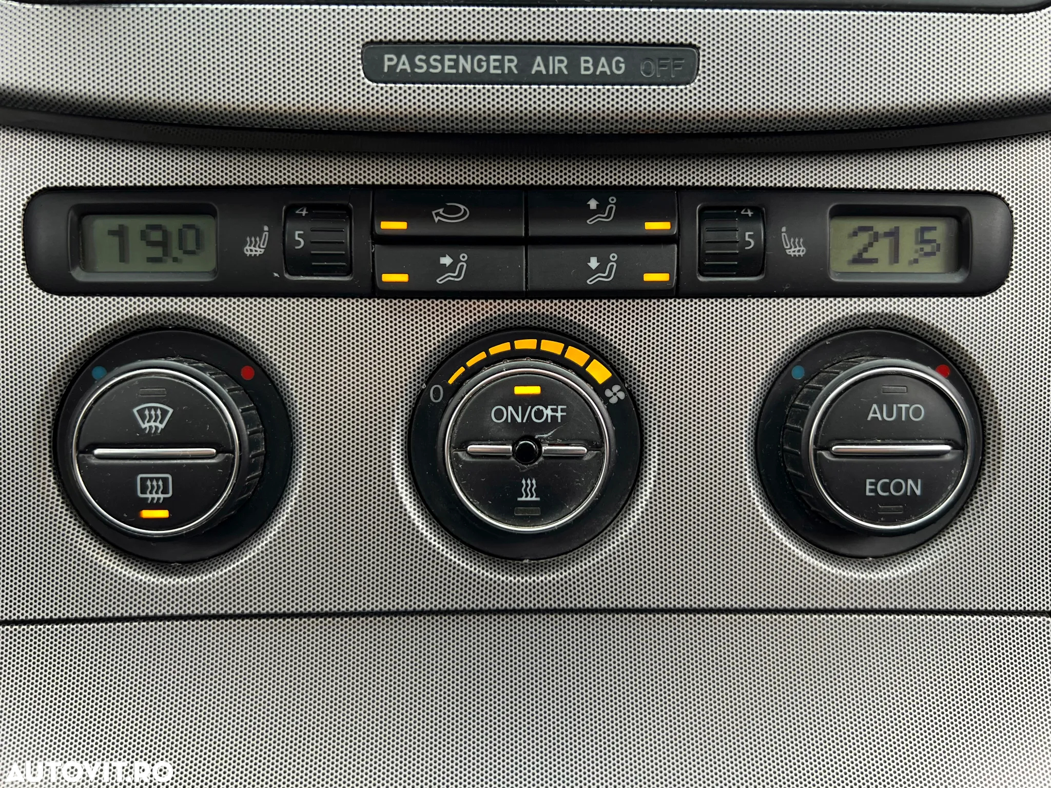 Volkswagen Passat Variant 2.0 TDI DSG Comfortline - 21