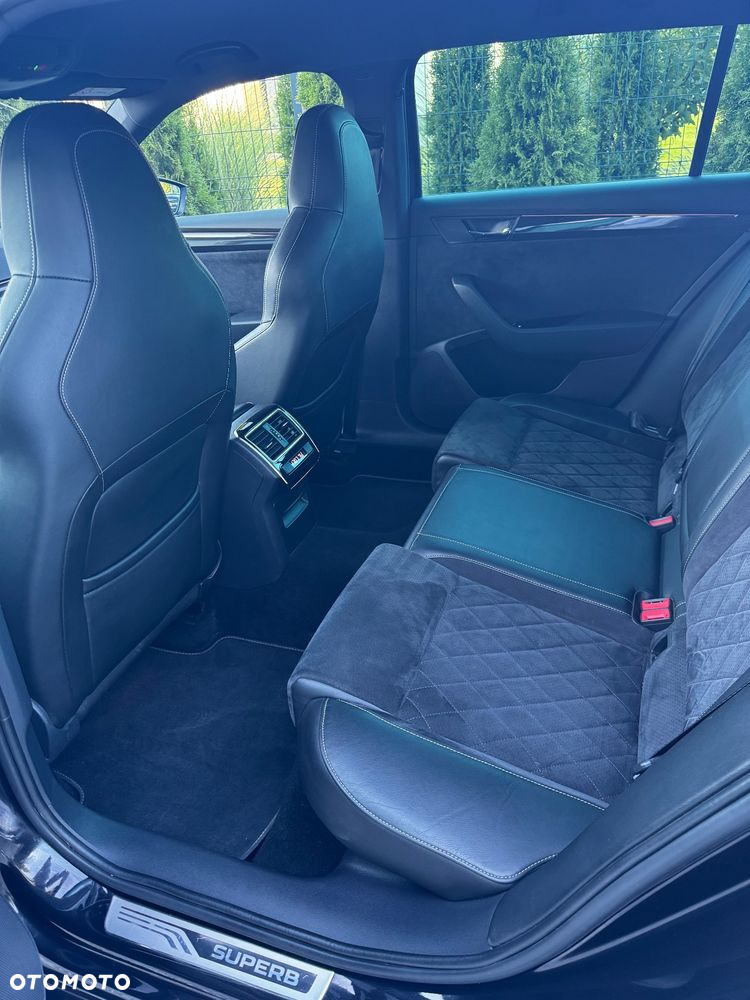 Skoda Superb 1.8 TSI Sportline DSG - 11