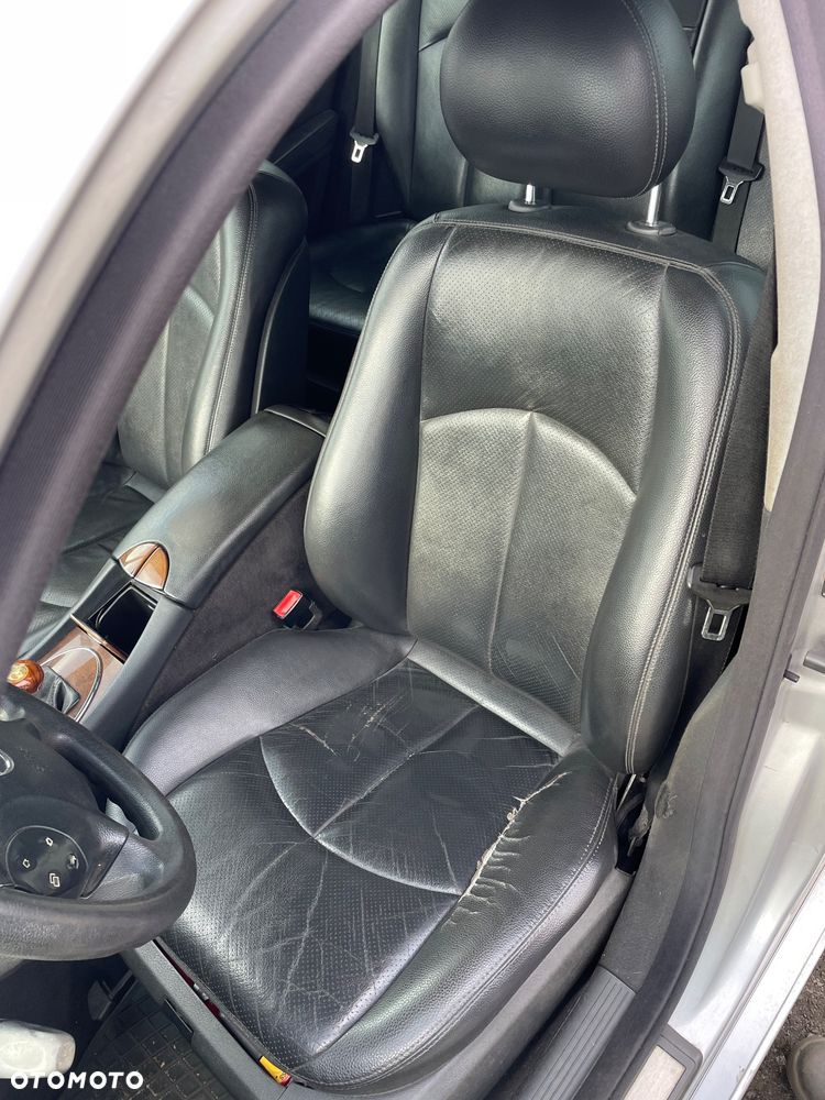 Mercedes-Benz Klasa E 200 Kompressor T Elegance - 14