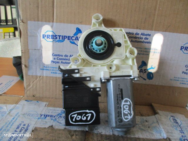 Motor Elevador Vidro 1K0959703P VW PASSAT 2007 TE VW GOLF 5 SW 1K 2008 2.0TDI 140CV 5P PRETO TE - 2