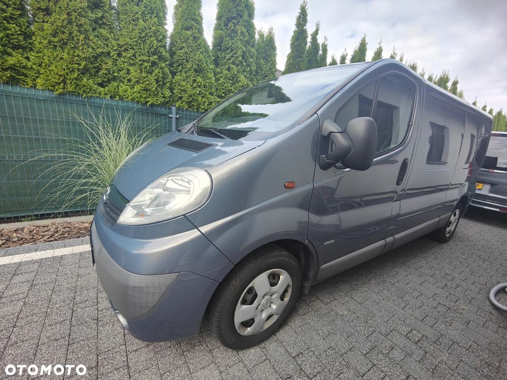 Opel Vivaro - 2