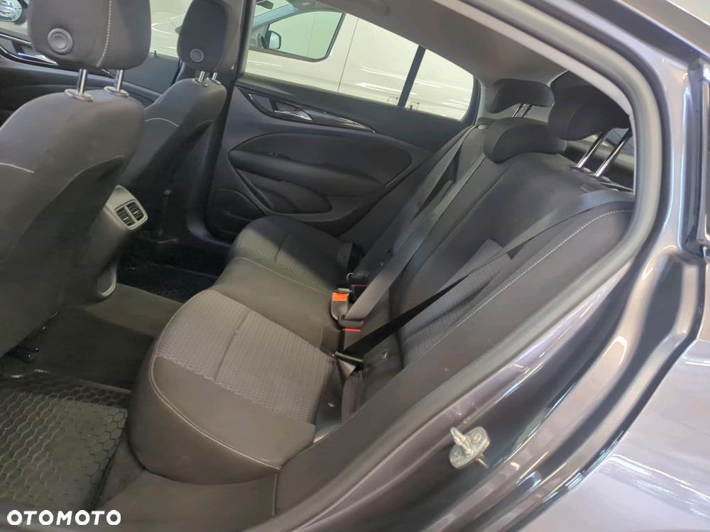 Opel Insignia 2.0 CDTI Elegance S&S - 9