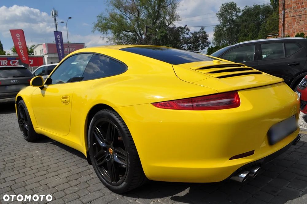 Porsche 911 Carrera S 50 Jahre - 12