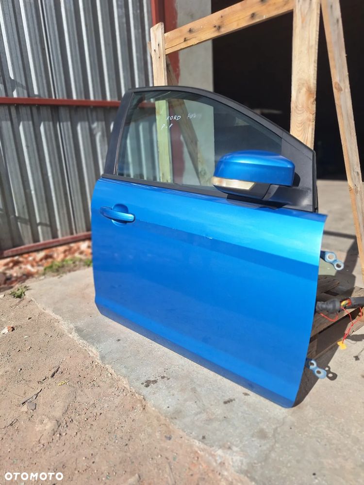 Ford Focus mk2 lift KOMBI drzwi lewy prawe przód i tył , prawy tył   kod Q8