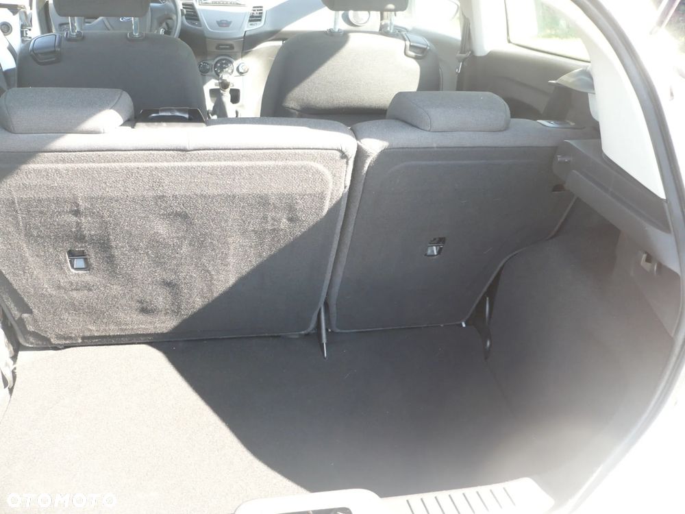 Ford Fiesta - 11