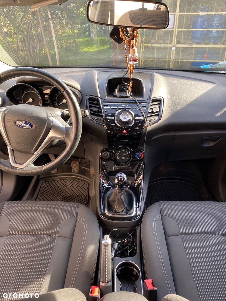 Ford Fiesta 1.5 TDCi Titanium - 11