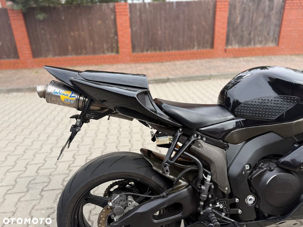 Honda CBR - 8