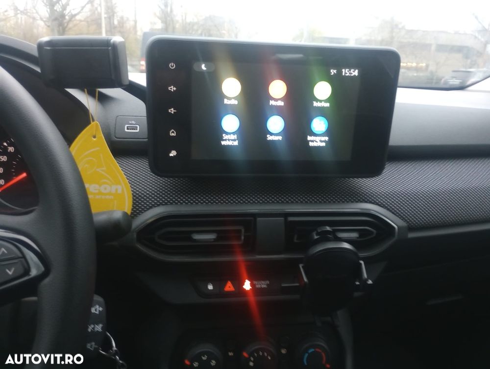 Dacia Logan TCe 90 MT5 Essential - 3