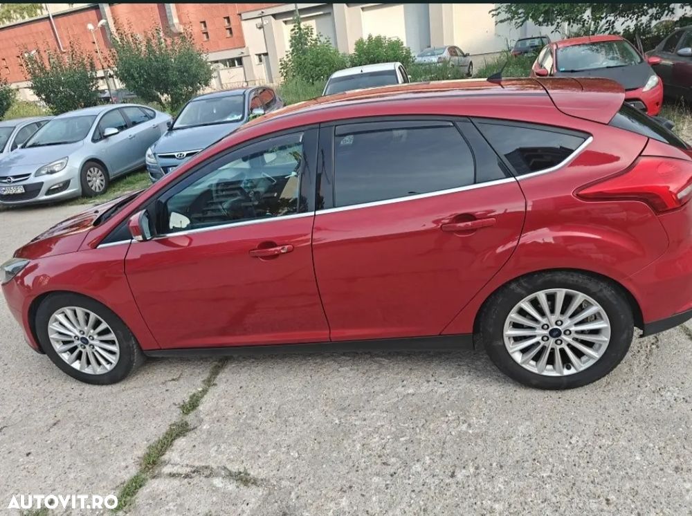 Ford Focus 1.6 TI-VCT Powershift Titanium - 4