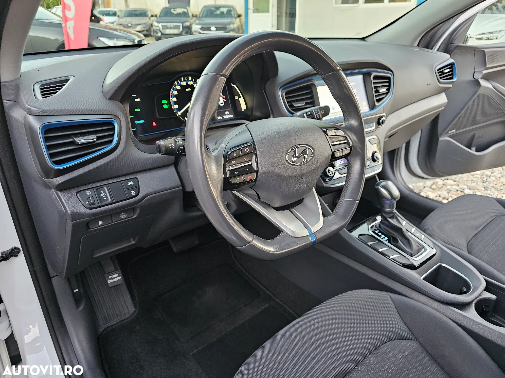 Hyundai IONIQ - 21