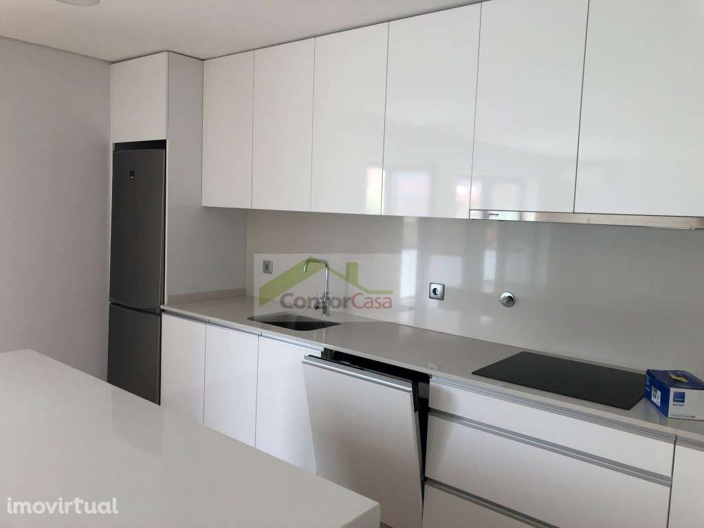 Apartamento T3 - Ar condicionado-amplas varandas- 2 Boxs -Gualtar - Grande imagem: 4/16