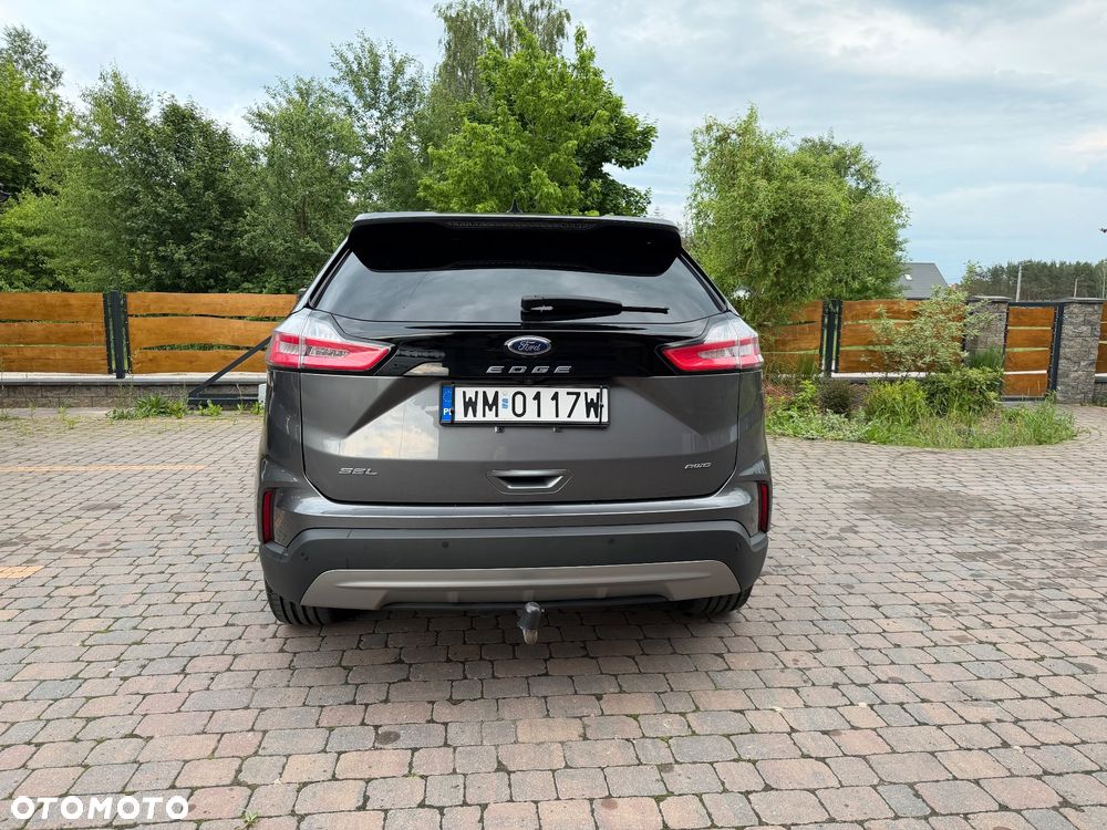 Ford Edge - 8