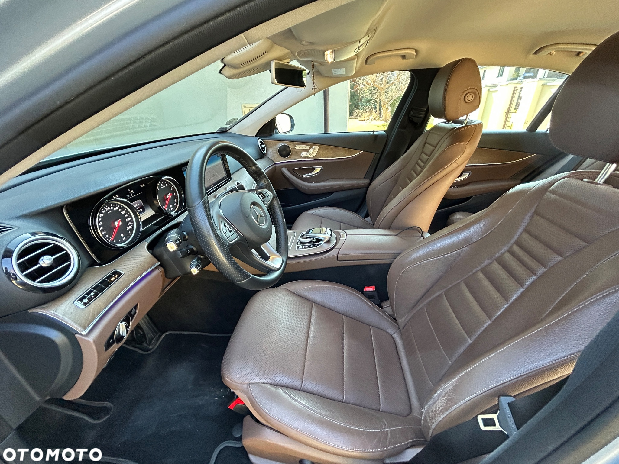Mercedes-Benz Klasa E 200 4-Matic 9G-TRONIC - 8