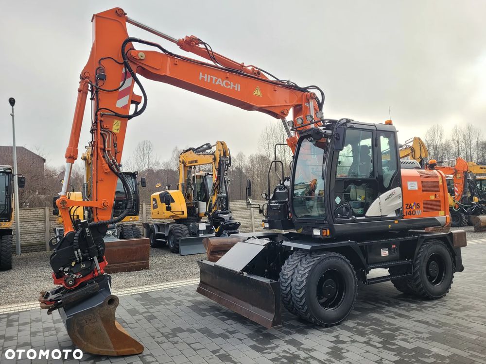 Hitachi ZX 140W / ROTOTILT ze szczypcami / - 2