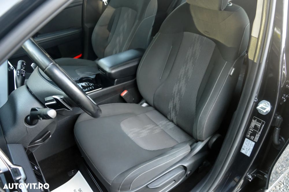 Kia Sportage 1.6 T-GDI PHEV 6AT 4x4 Business Line - 22