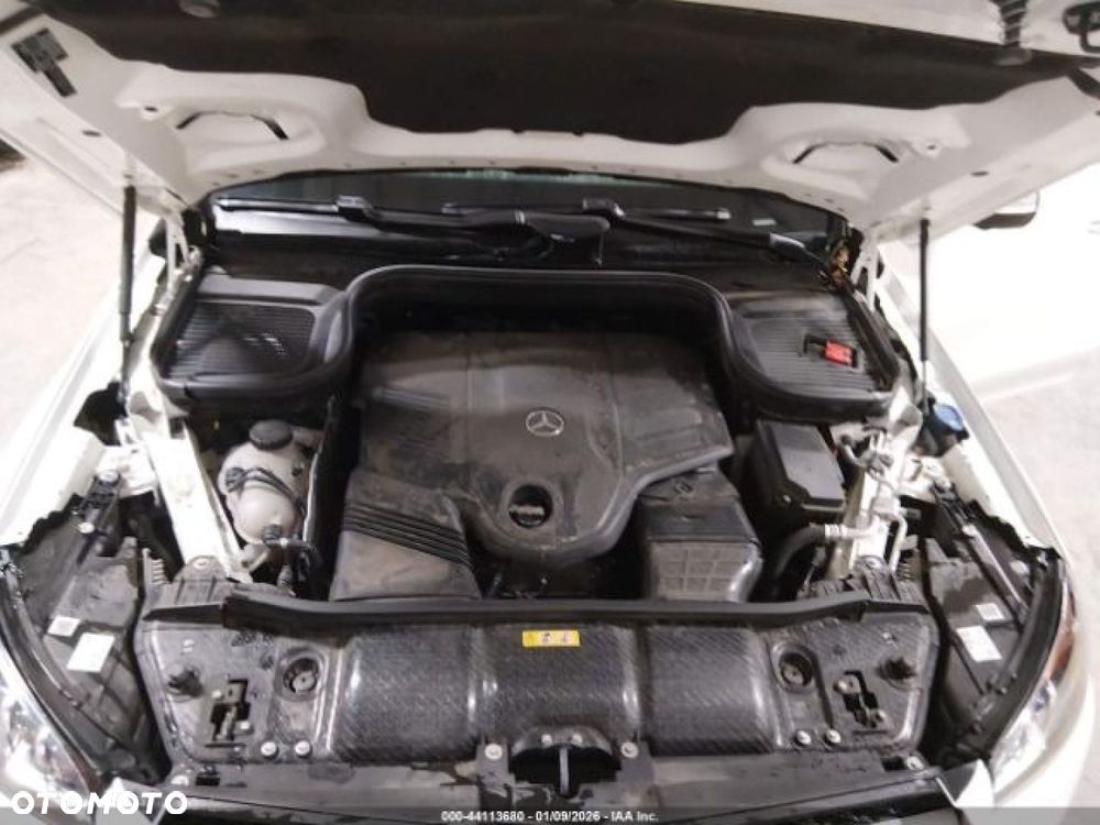 Mercedes-Benz GLS - 12