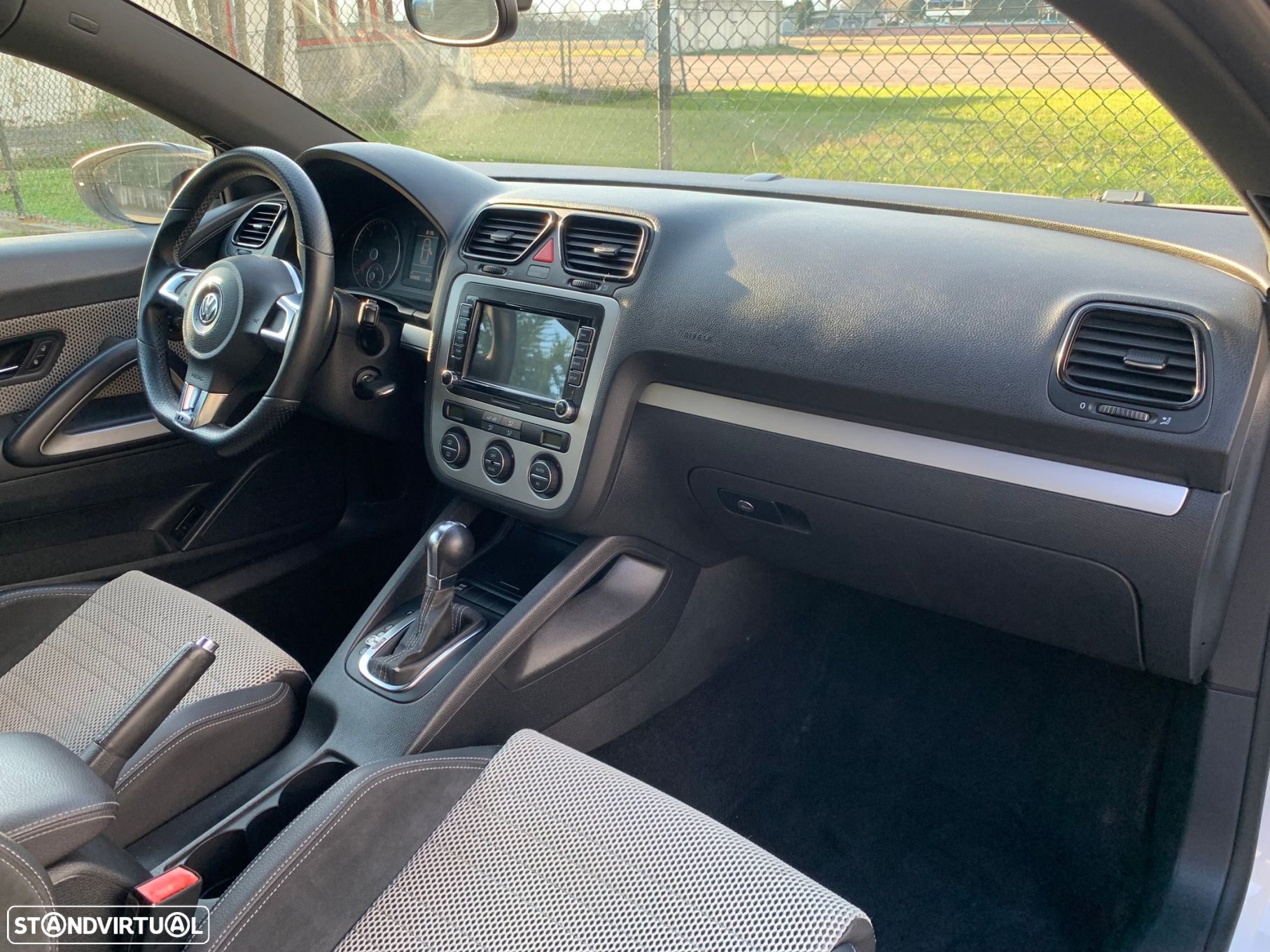 VW Scirocco 2.0 TDI R-Line DSG - 17