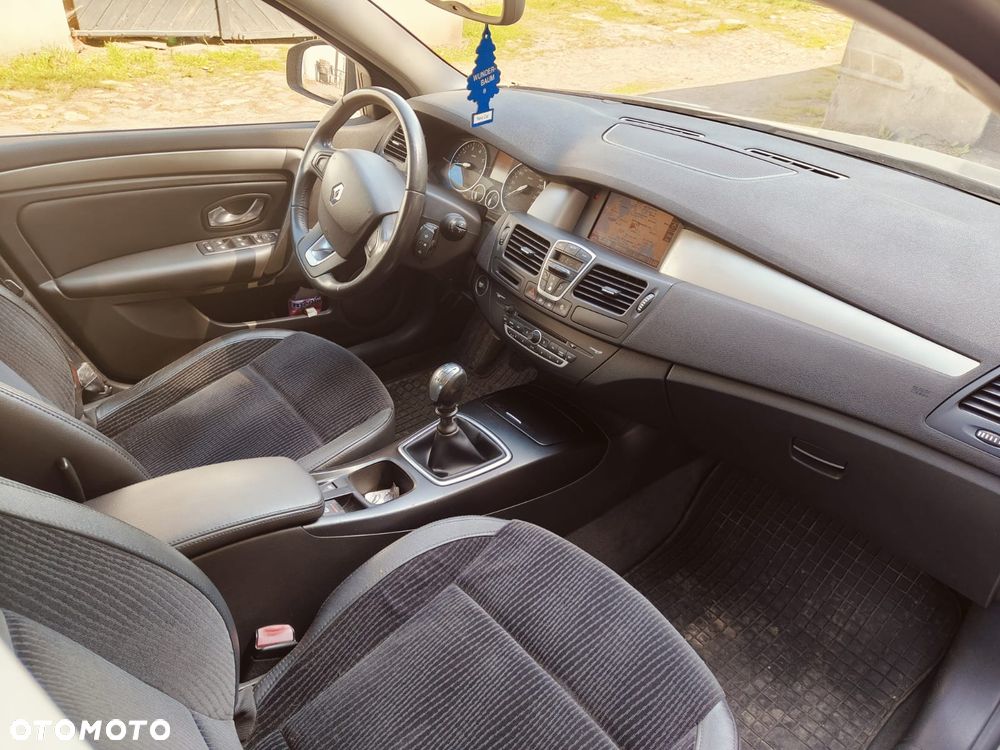 Renault Laguna 2.0 Bose Edition - 12