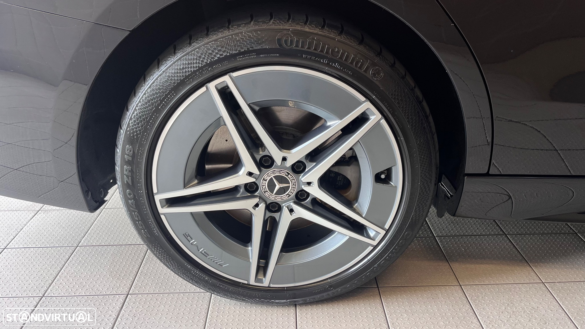 Mercedes-Benz C 300 e AMG Line - 13