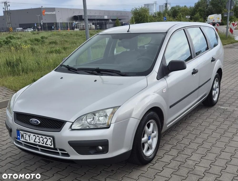 Ford Focus 1.6 TDCi DPF Ambiente - 1