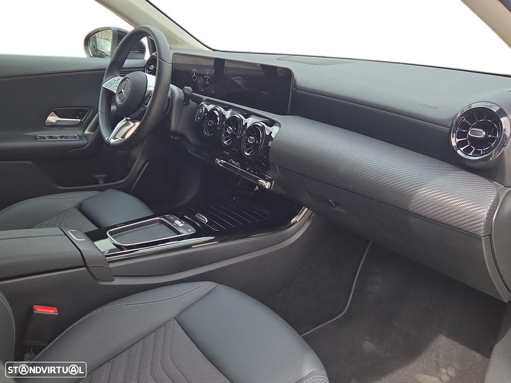 Mercedes-Benz A 200 Standard - 15