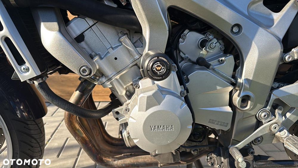 Yamaha FZ6 - 7