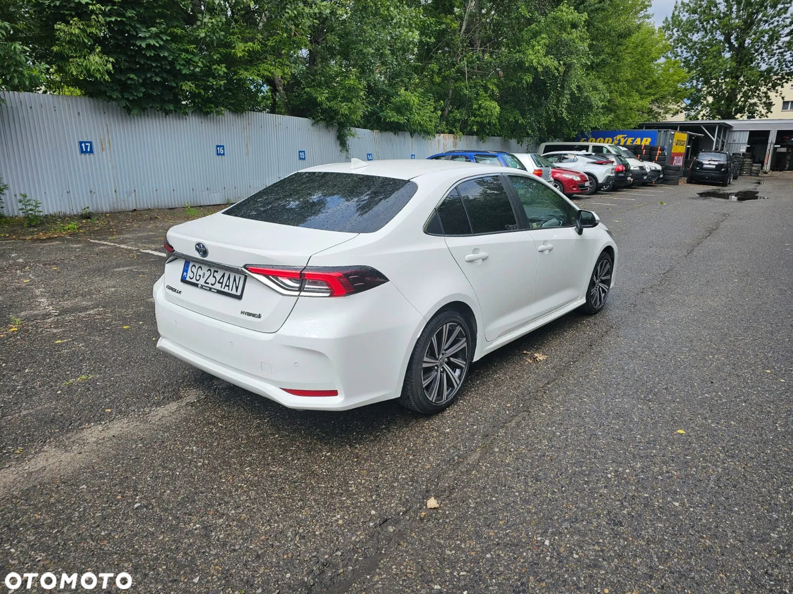 Toyota Corolla 1.8 Hybrid GPF Comfort - 16