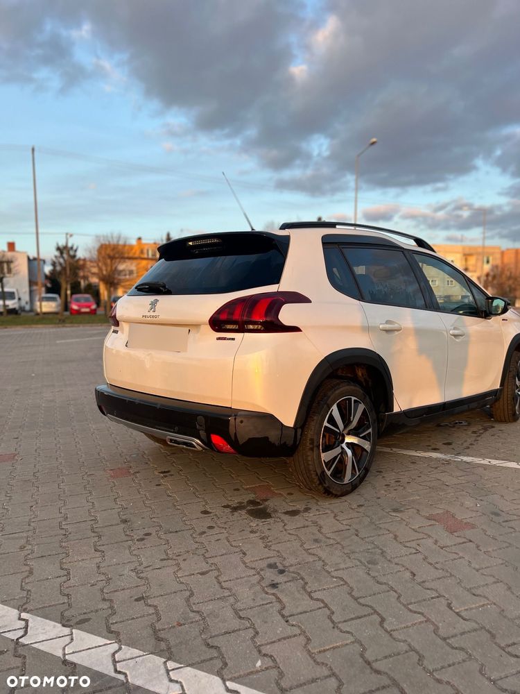 Peugeot 2008 PureTech 110 Stop&Start GT-Line Edition - 12