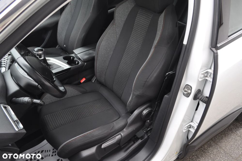Peugeot 3008 BlueHDi 120 Stop & Start Allure - 22