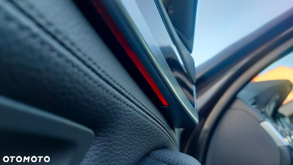 BMW Seria 5 525d Sport-Aut - 29