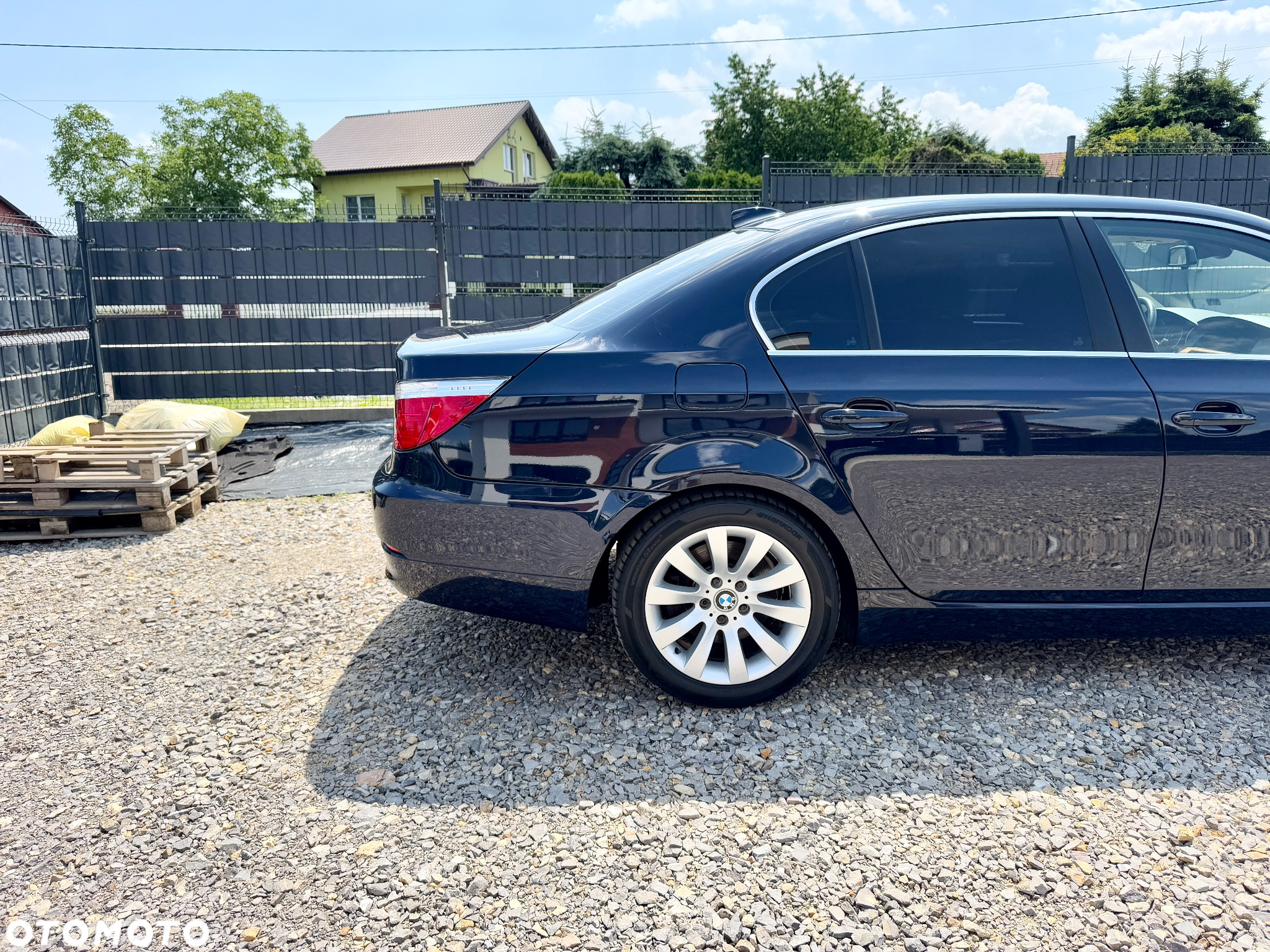 BMW Seria 5 523i - 10