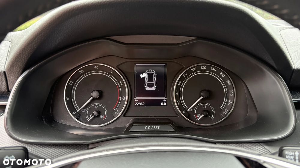 Skoda Kamiq 1.0 TSI Ambition DSG - 26