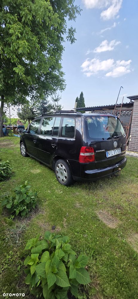 Volkswagen Touran - 3