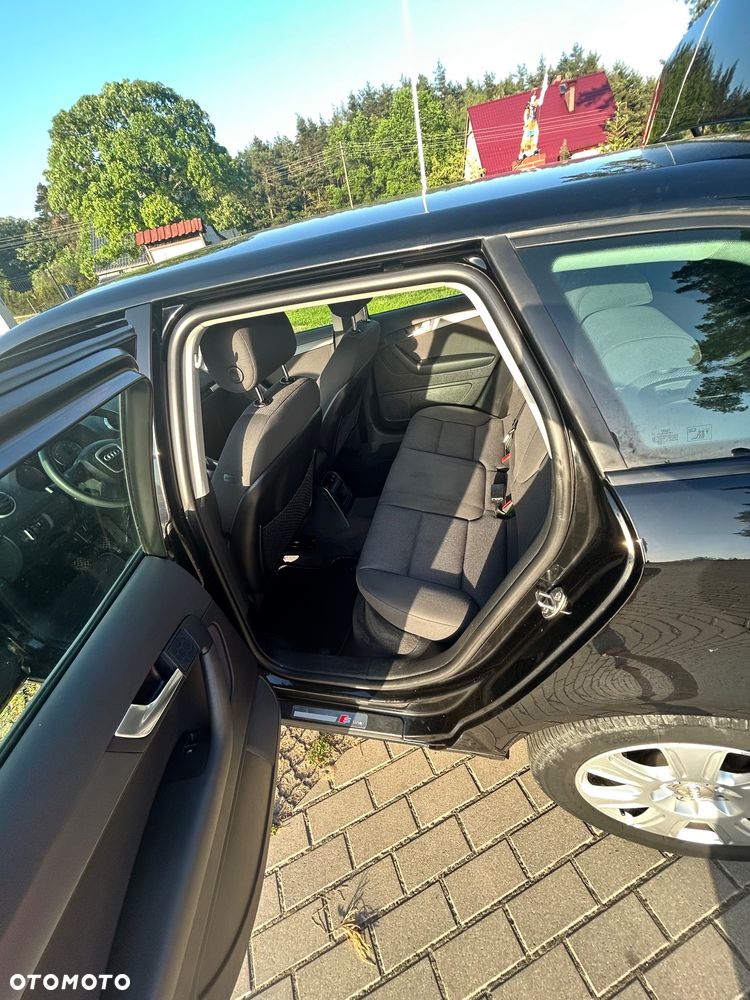 Audi A3 Sportback 1.6 TDI DPF Ambition - 15