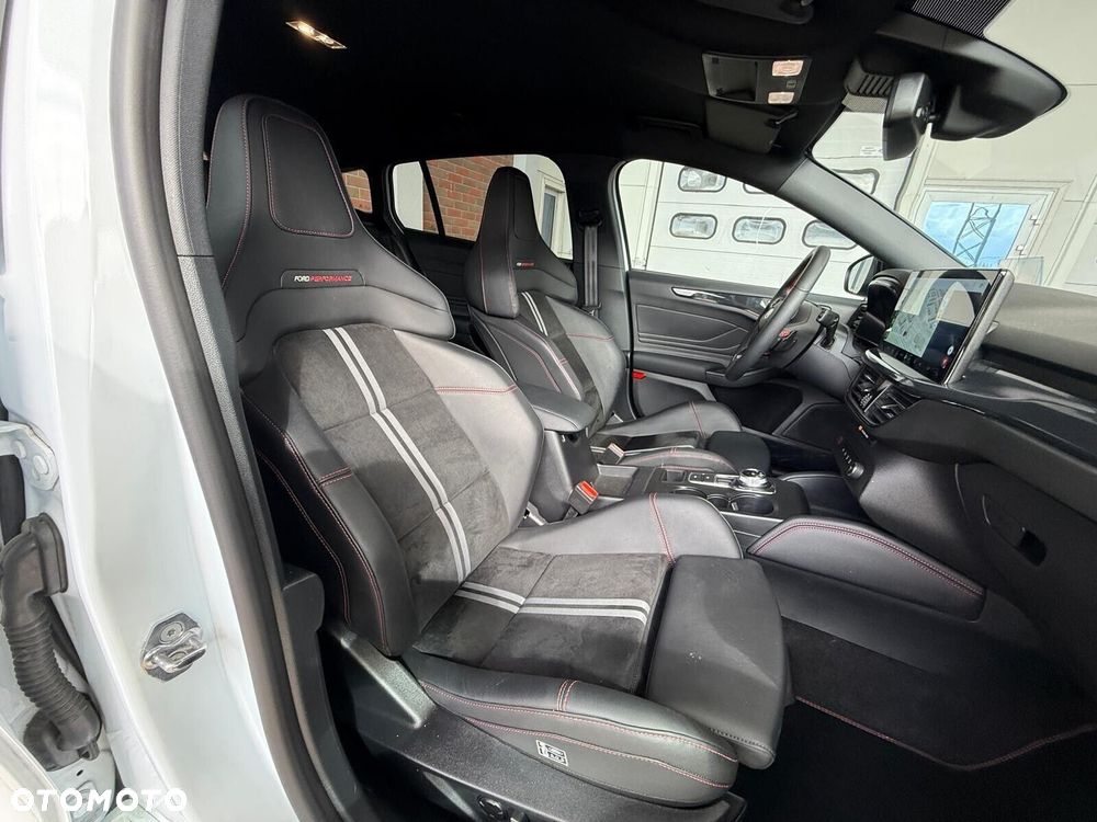 Ford Focus 2.3 EcoBoost ST X - 12