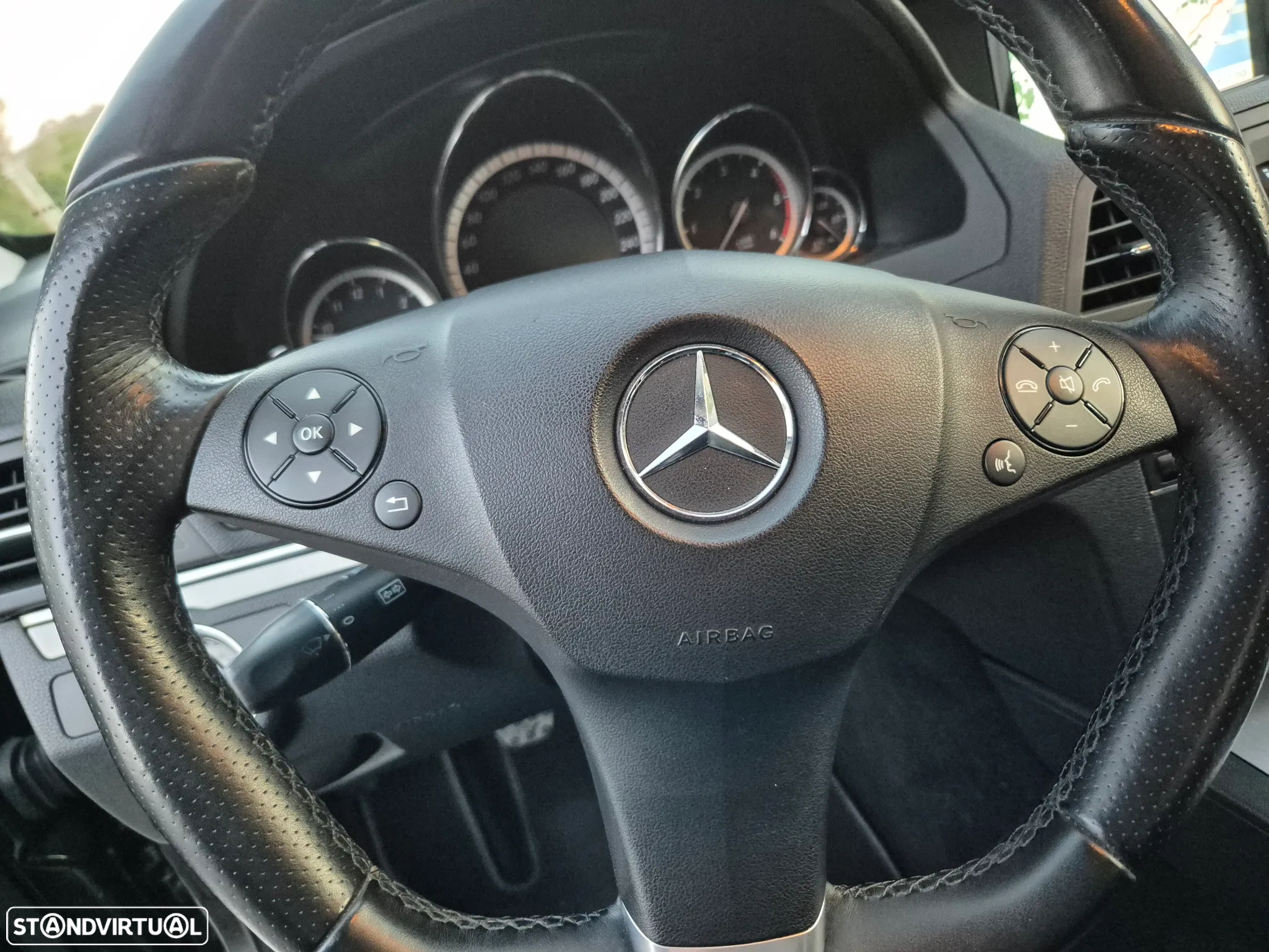 Mercedes-Benz E 250 CDi Avantgarde BlueEfficiency - 16