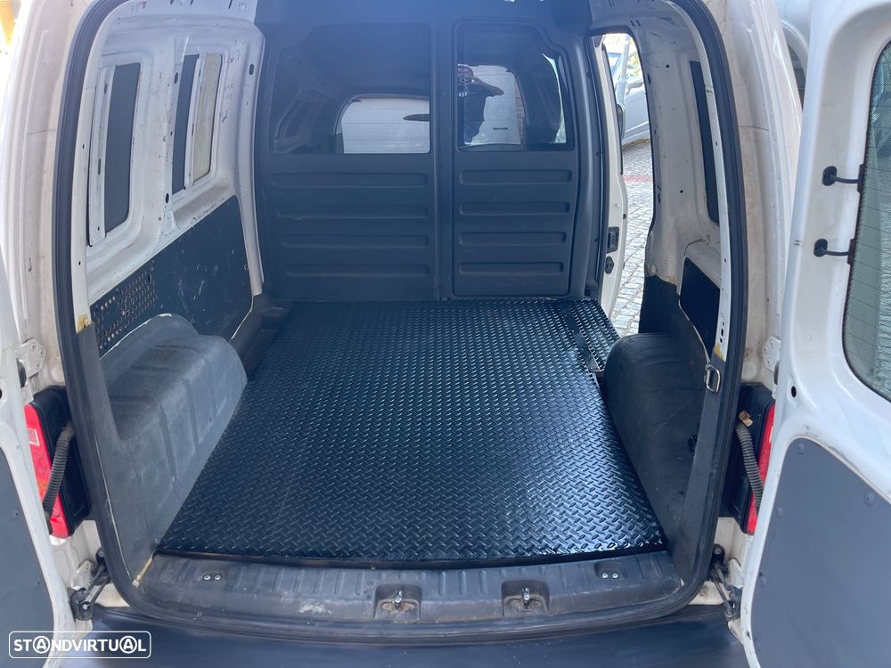 VW CADYY 2.0 TDI - 11