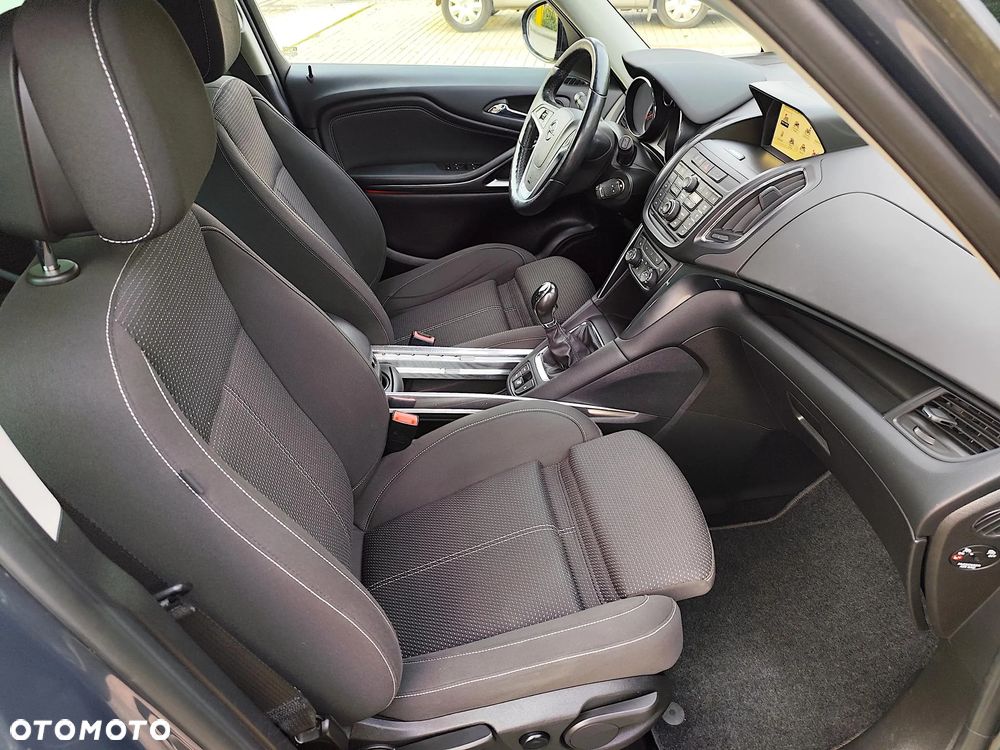 Opel Zafira - 24
