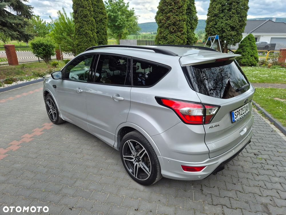 Ford Kuga 2.0 TDCi 4x4 ST-Line - 11