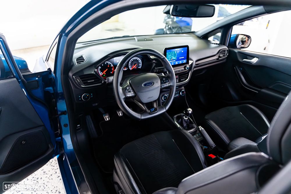 Ford Fiesta 1.5 EcoBoost S&S ST X - 11
