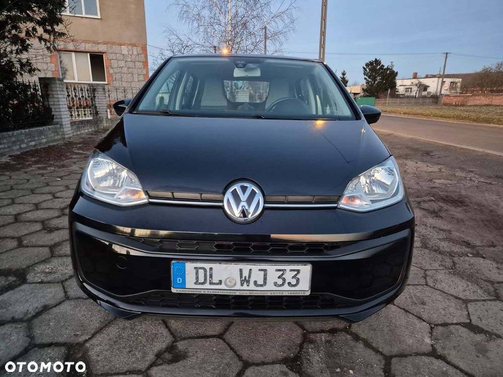 Volkswagen up! black - 34