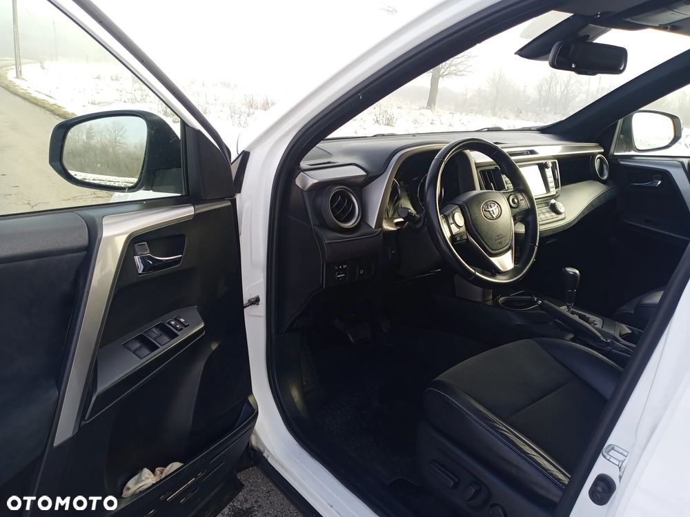 Toyota RAV4 ver-2-5-hybrid-executive-4x2 - 11