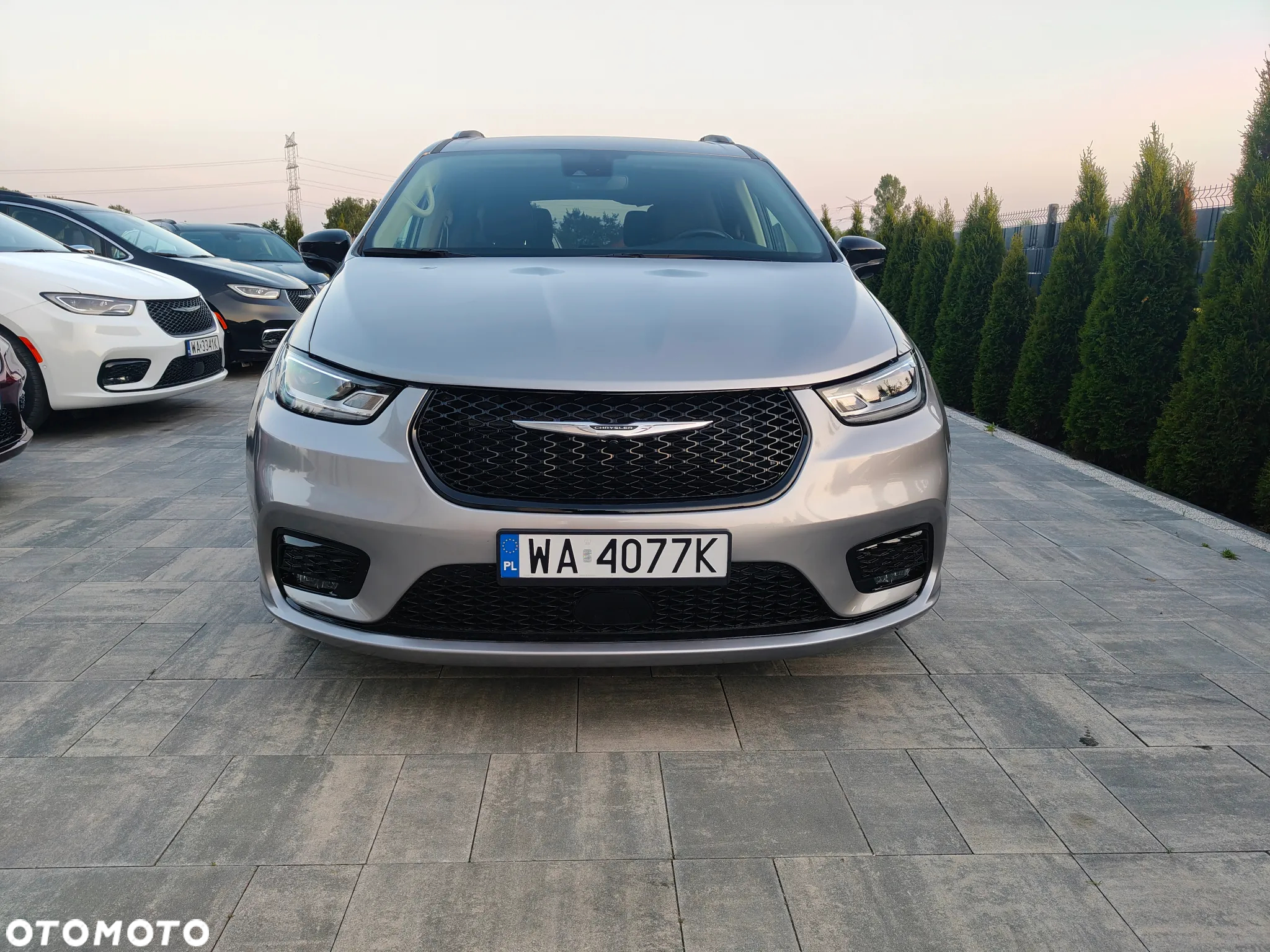 Chrysler Pacifica - 39