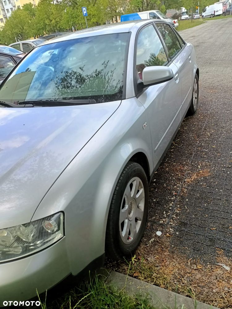 Audi A4 Limousine - 2