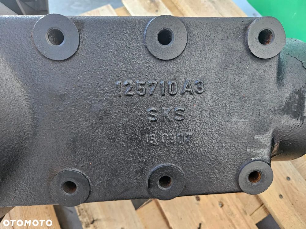 Zwolnica Tylna 125710A3 125708A3 McCormick - 6