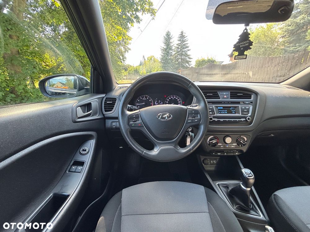 Hyundai i20 1.2 Passion - 13