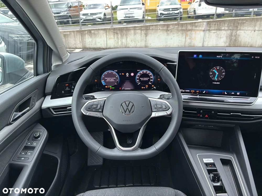 Volkswagen Golf - 13