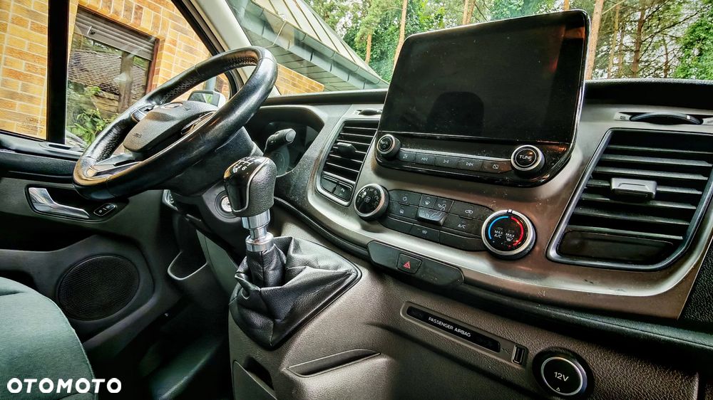 Ford Transit Custom 270 L1H1 Limited - 28